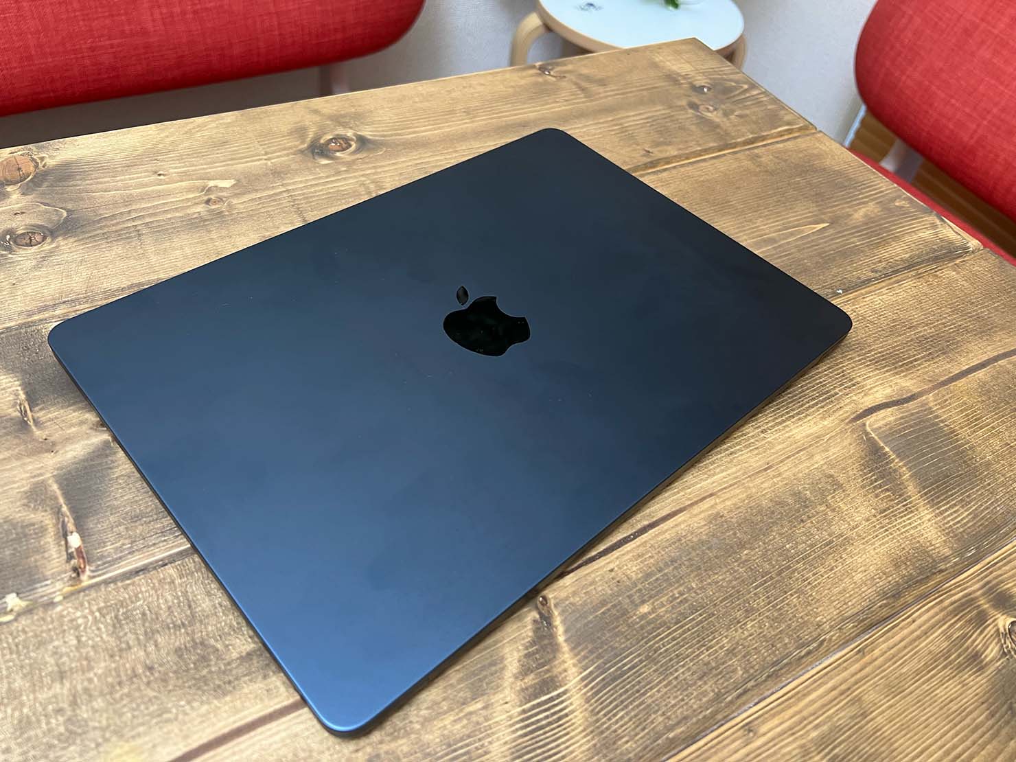 美品 MacBook Air 2022 M2 ミッドナイト - MacBook本体